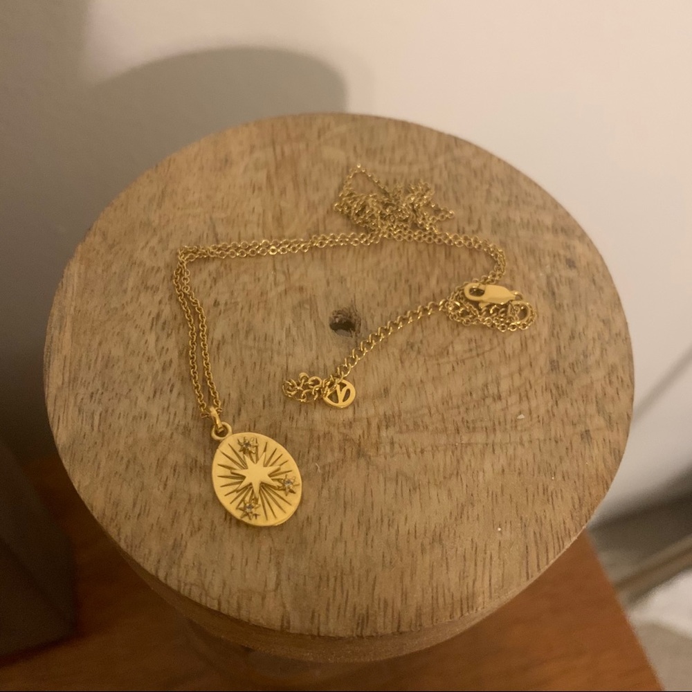 Mejuri star necklace